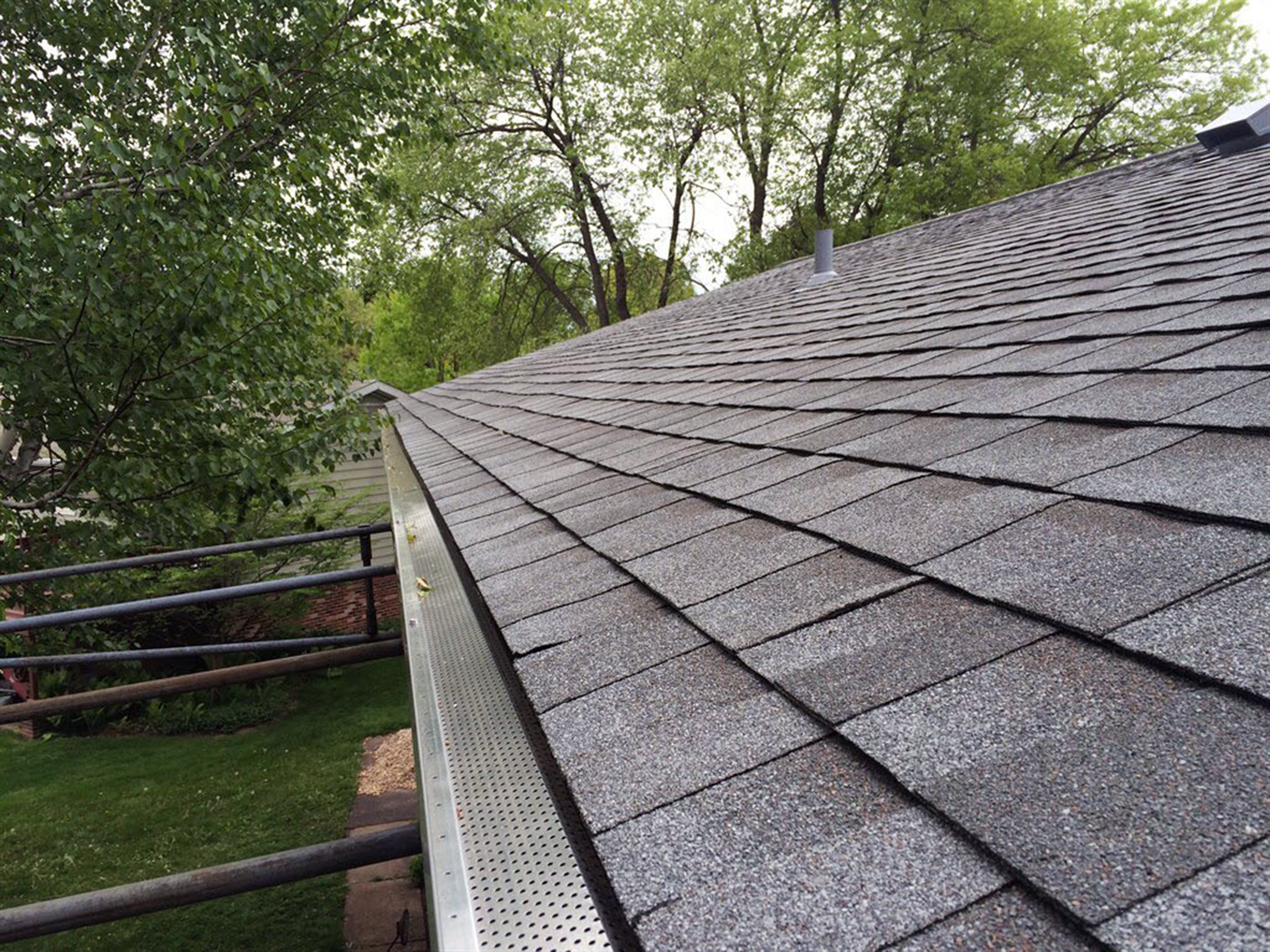 diy replacing roof shingles