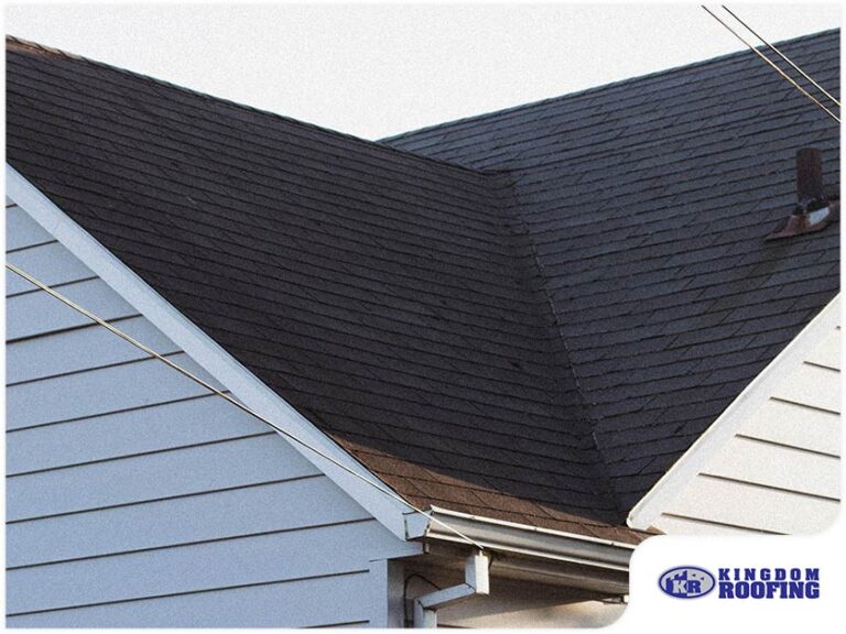 Read more about the article Signs of Poor Roofing Installation